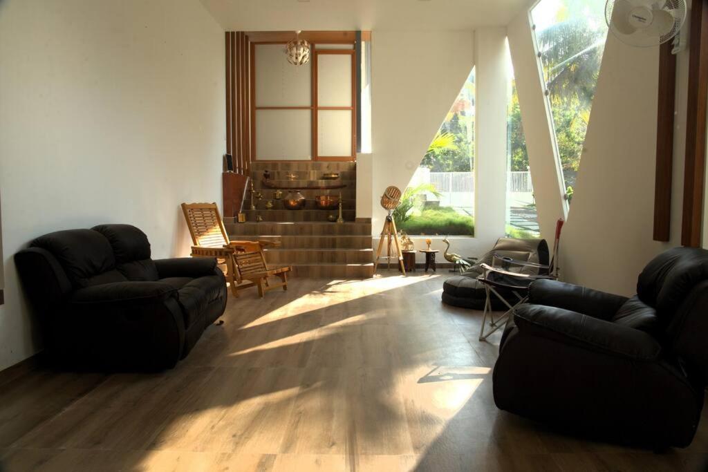 The Urban Getaway Villa Thiruvananthapuram Luaran gambar