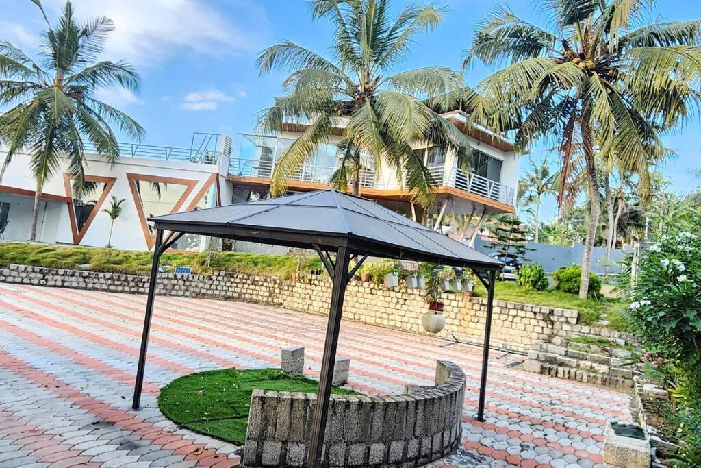 The Urban Getaway Villa Thiruvananthapuram Luaran gambar